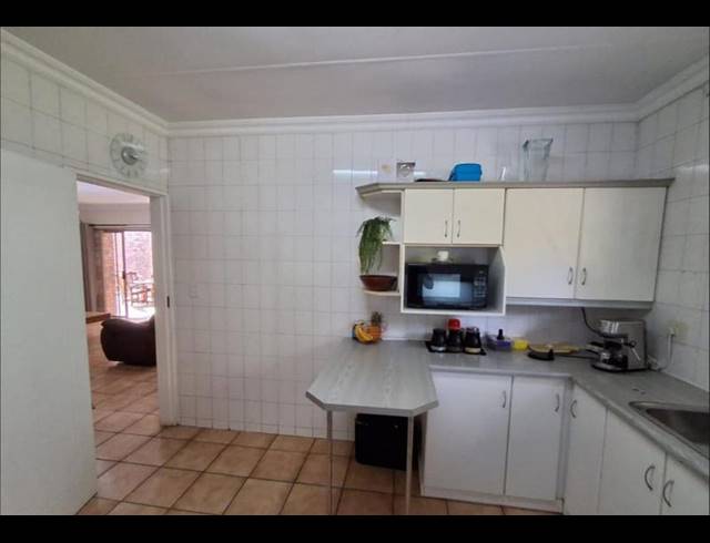 3 BEDROOM TOWNHOUSE FOR SALE IN ALBERTON NORTH